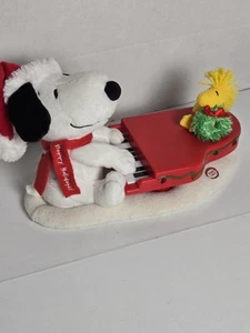 Hallmark Swinging With Snoopy Woodstock Piano Music & LIghts Christmas Works - Picture 1 of 2
