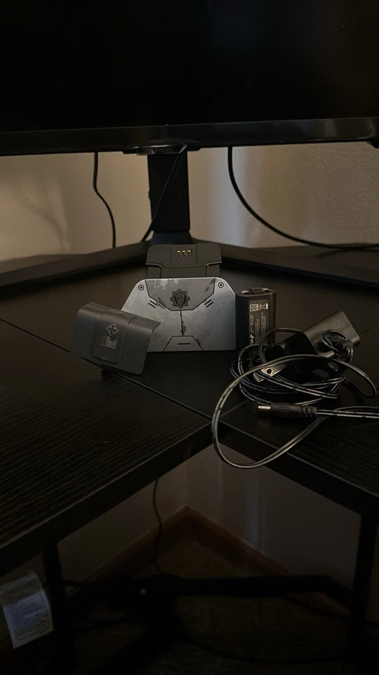 Gears 5 Xbox Controller Charging Stand Kit - Kait Diaz - Image 1 of 1