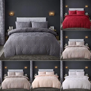 New Luxury Tufted Duvet Quilt Cover Set in Single Double King & Super King Sizes - Picture 1 of 17