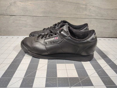 Reebok Classic Princess Black - 2-7344 Size 6.5 - Image 1 of 4