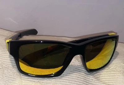Gafas de sol Oakley Juniper Squared VR46 Valentino Rossi Signature Series negras Foto 1 de 4