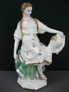 Ukrainisches Mädchen mit Krug Porzellanfigur Baranivka Sowjetunion UdSSR - Bild 1 von 16