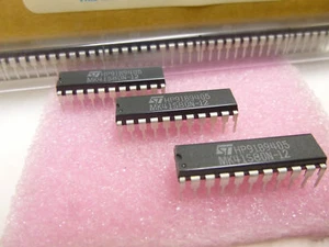 2 pezzi / 2 pezzi MK41S80N12 VERY FAST CMOS 4K x 4 CACHE TAGRAM 12ns PSDIP22 - Foto 1 di 8