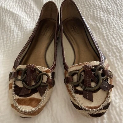 Harold’s Womens Size 8M Driving Loafers Zebra Stripes  - Image 1 of 4