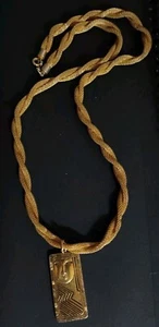 Ägyptische Königin Lorbeer Burch Anhänger 1,5" 1980er an 24" goldfarbenem Netzseil 7mm - Bild 1 von 12