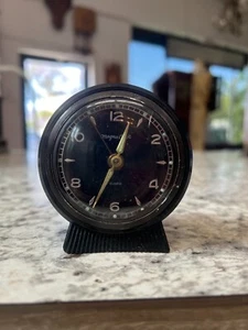 VINTAGE MAGNA CLOCK TRAVELING ALARM CLOCK - Picture 1 of 8