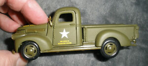 1/43 Gearbox 1941 Chevy Pickup Truck - World War II Marines Recruiting