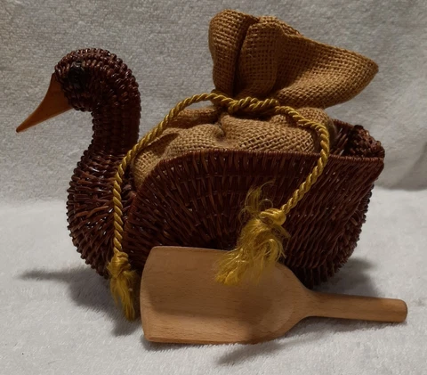 Vintage Wicker Woven Duck Basket with Wood Beak & scoop Cover