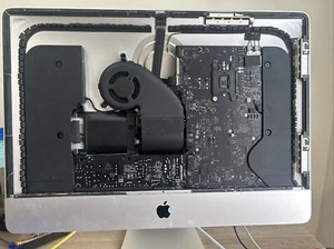 a2116 iMac, NO Screen/Hard Drive. Runs Great, No Mechanical Issues. I3 8gb ram - Picture 1 of 6