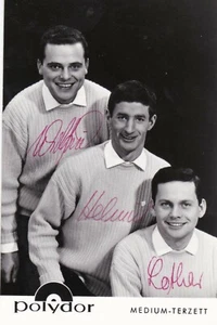Original Autogramm von MEDIUM-TERZETT - Bild 1 von 2