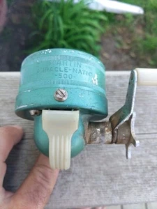 Martin Miracle-Matic 500 Vintage Spincasting Fishing Reel, Star Drag, Green - Picture 1 of 11