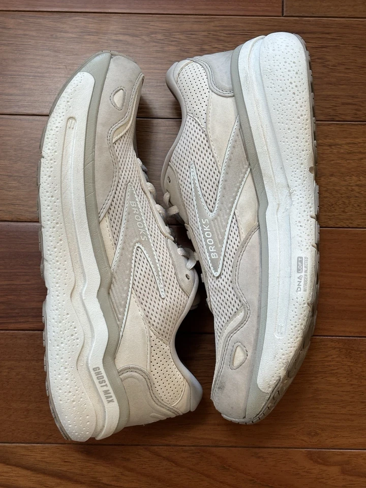 Talla 10,5 W - Brooks Ghost Max gamuza tostada/beige Foto 1 de 4