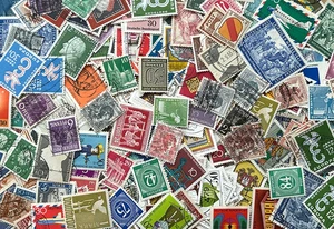 Germany - Lot of 250 Stamps from 1945 to Modern Great Condition used and Mint - Picture 1 of 8