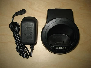 Cargador de teléfono inalámbrico Uniden TXC580 con adaptador de CA AD-446 - Imagen 1 de 5