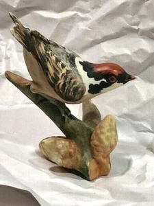 Vintage IBIS AVIERO Hand Painted Porcelain Bird Figurine Made in Portugal - Picture 1 of 9