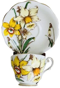 Royal Standard English Bone China Gold Trim Cup&Saucer “Royal daffodils” - Picture 1 of 11