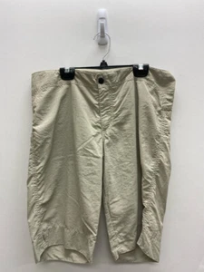 Columbia Size 10 Beige Ladies Shorts - Picture 1 of 1