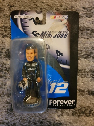 Nascar - Magnetic Mini Bobs - Ryan Newman #12 - Forever Collectibles - NOC Cover