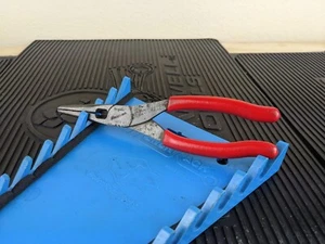 #av994 Snap-On 8" Talon Grip Needle Nose Pliers Red 196CF - Picture 1 of 18