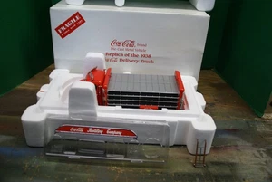 Danbury Mint 1/24 1938 Red GMC Cab Over Coke Truck - Box 222 - Picture 1 of 7