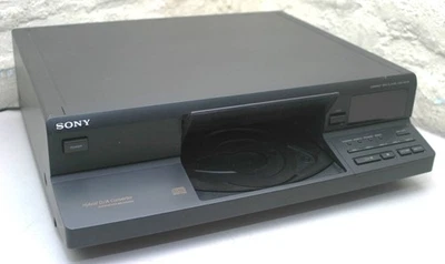 Sony Multi CD Spieler (5 Fach) CDP-CE105 - Bild 1 von 4