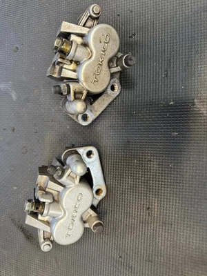 98-01 KAWASAKI VULCAN VN1500 NOMAD 1500 CLÁSICO PAR DE PINZAS DELANTERAS IZQUIERDA DERECHA Foto 1 de 4