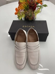 NWB Escada Genuine Leather E Signature Moccasin Style Loafers Flats sz 8 Italy - Picture 1 of 9