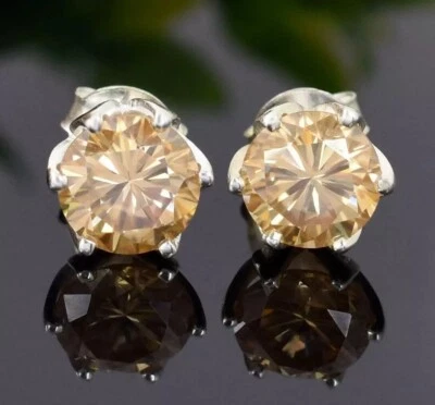Pendientes con tachuelas de diamantes tratados con champán de 6 quilates diseño floral certificado VVS1 Foto 1 de 4