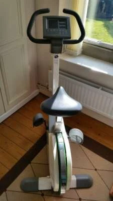 TUNTURI Cyclette E 460 ECB Ergometer pulse controlled magnetica professionale - Immagine 1 di 4