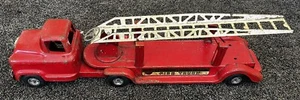 Vintage 1950s Buddy L BLFD #3 Pressed Steel Extension Ladder Fire Truck Toy, 26" - Picture 1 of 13