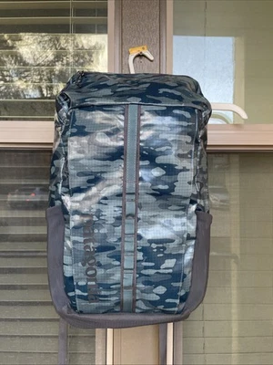 RARE Patagonia Black Hole 25L Backpack Camo Blue Carryon Travel Pack 49297 - Image 1 of 4