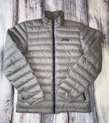 Patagonia Men's Down Sweater Light Puffer Jacket Feather Grey /Forge Grey Size S - Image 1 of 4