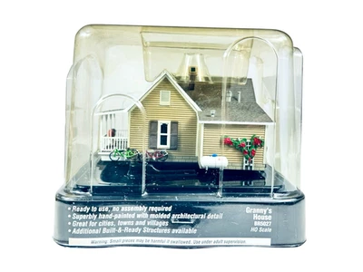 #BR5027 Woodland Scenics HO 1/87 Granny's House Building - Image 1 of 4