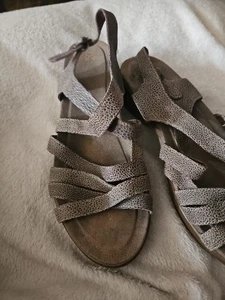 Dansko Lolita Pebbled Leather Damen 40EU, 9 US, Riemchensandale, taupe hellbraun - Bild 1 von 4