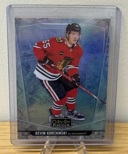 2024-25 O-Pee-Chee Platinum Kevin Korchinski Blackhawks 151 Arctic Freeze /99 - Bild 1 von 2