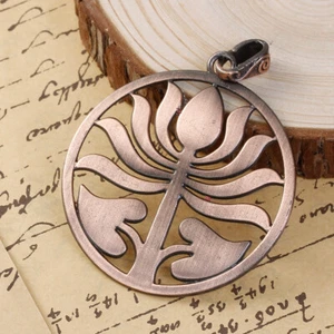 NEW 1 Boho Chic Large Antique Copper Tone Round Lotus Leaf Pendant FREE P&P - Picture 1 of 2