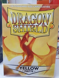 DRAGON SHIELD 100 STANDARD MATTE - YELLOW - sleeves MTG LORCANA POKEMON - Imagen 1 de 1