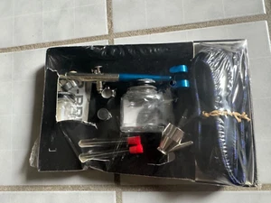 Badger 150-7 Professional Dual Action Mix Airbrush Set (3 Heads) - Picture 1 of 3