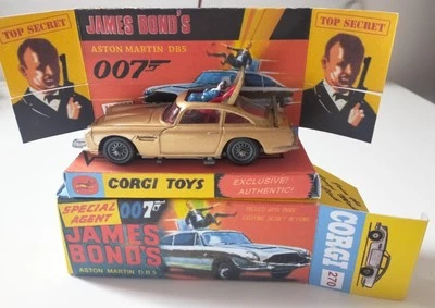 Corgi Toys Vintage 1975 - N. 270 - James Bond 007-DB5  Great Britain ,scala 1:43 - Immagine 1 di 4
