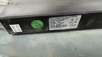 Electric Scooter Lithium-Ion ES-10S3P 36V 7.8 Ah (≈ 280 Wh) Battery Pack - Image 1 of 4