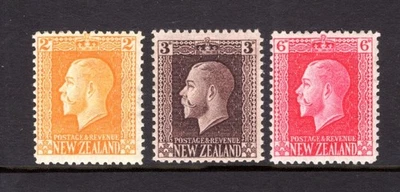 NEW ZEALAND KGV 1915-1930 sg432-4 LIGHTLY MOUNTED MINT CAT £25 (2026) - Image 1 of 2
