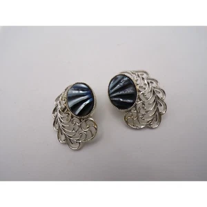 Vintage style Napier clip-on earrings with filigree setting and blue stone - Picture 1 of 3