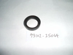 YAMAHA KICK START SHAFT OIL SEAL XT500 XS650 XS2 TX750 DT250A DT360A TX650 TX750 - Picture 1 of 1