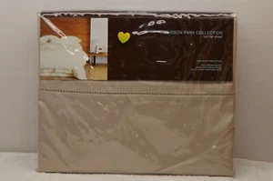HUDSON PARK COLLECTION FULL FLAT SHEET 100% EGYPTIAN COTTON COLOR PUMICE NIP - Picture 1 of 3