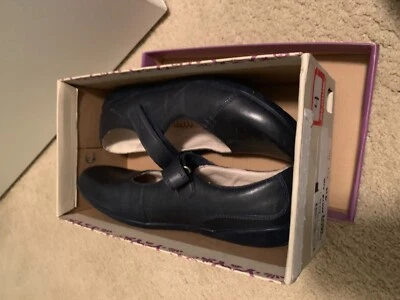 ZAPATOS ESCOLARES CLARKS GENIUSWORD JNR NEGROS CLARK TALLA 3 1/2 M Foto 1 de 4