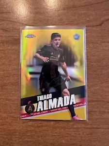2022 Topps Chrome MLS Thiago Almada Rookie Gold Refractor 35/50 Argentina - Imagen 1 de 2
