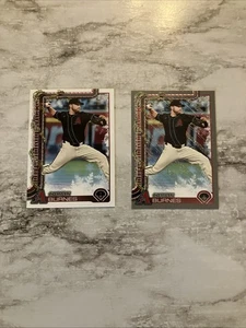2025 Topps Holiday Corbin Burnes #H185 Holiday Back Variation & Silver Metallic - Bild 1 von 2
