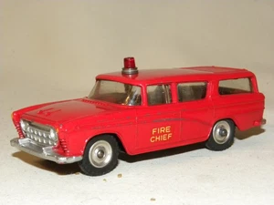 DINKY TOYS MECCANO ENGLAND VOITURE DE POMPIER NASH RAMBLER FIRE CHIEF'S CAR 257 - Picture 1 of 12