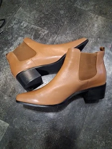Blondo Women’s Waterproof Ankle Boots in Brown Leather - Size 11M - Picture 1 of 5
