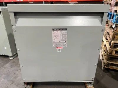👀 NUEVO TRANSFORMADOR MGM 150 KVA TIPO HT 120/240 HV 208/120 LV 3Ø AD370-N0781 Foto 1 de 4